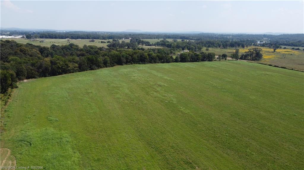 Hunting Property realtor near me to sell my home and land1